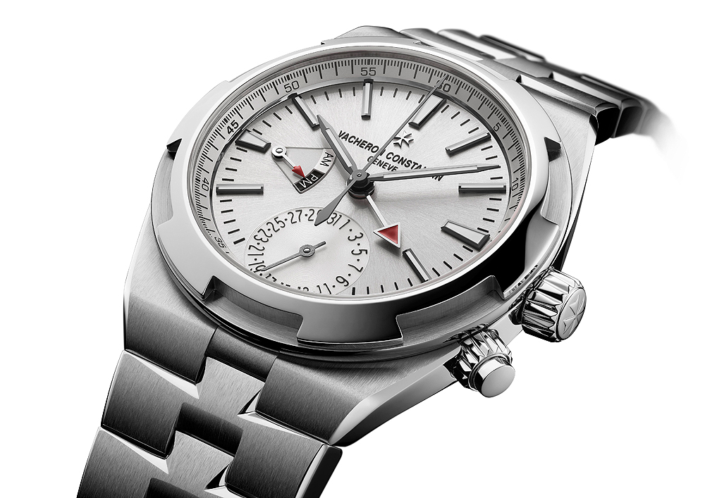 Vacheron Constantin Overseas Dual Time on steel bracelet with silver-toned dial (Ref. 7900V/110A-B333)