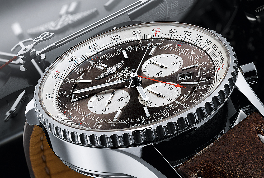 The first Navitimer debuted in 1952. Some of its characteristic features are also found on this new rattrapante model.
