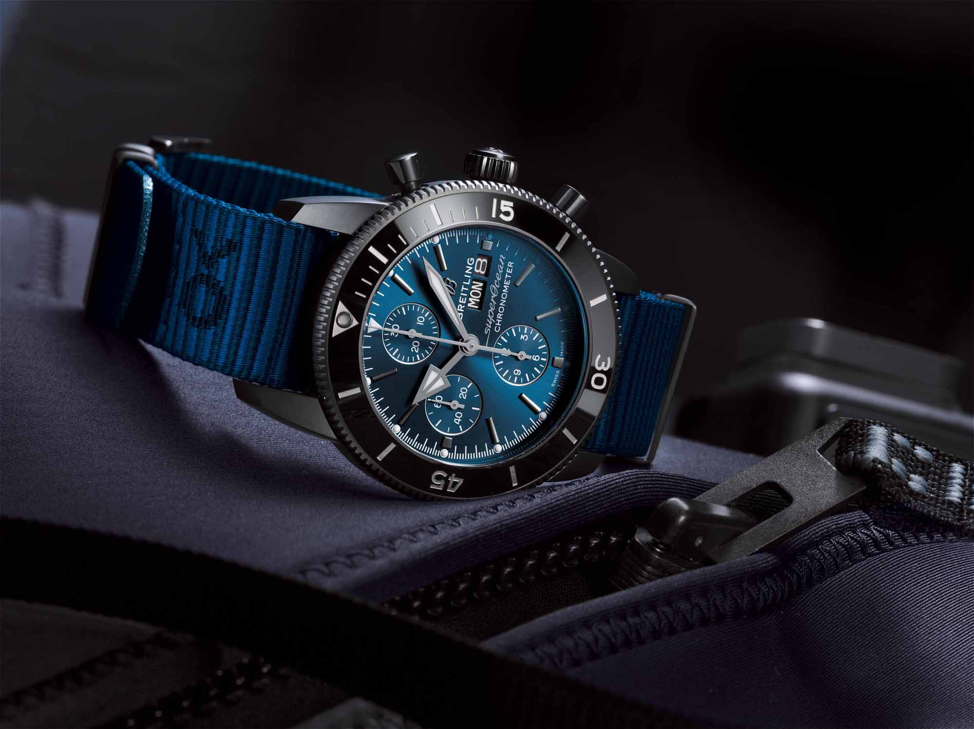 01_Superocean_Heritage_II_Chronograph_44_Outerknown.jpg