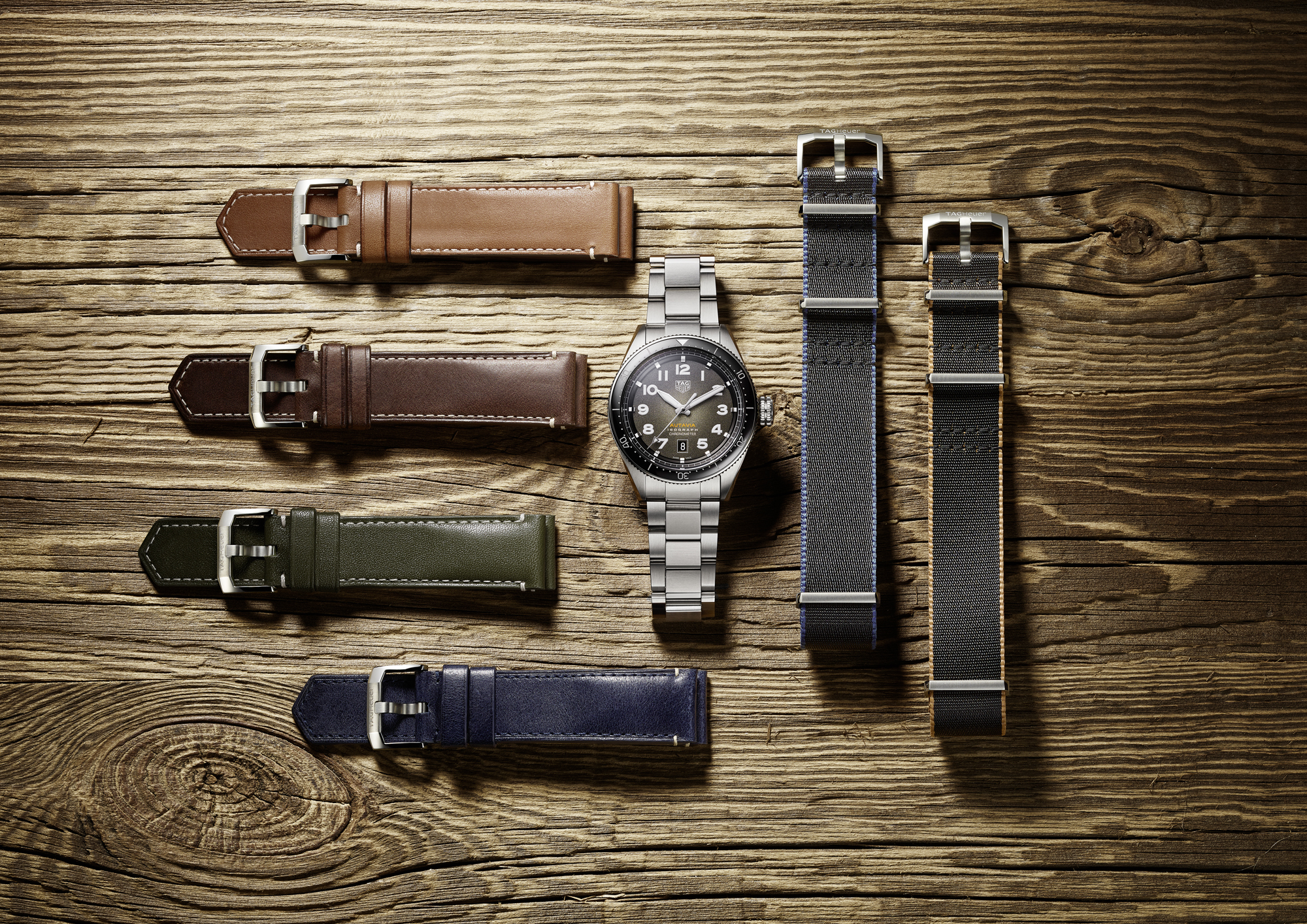 AUTAVIA with straps & bracelets HD.jpg