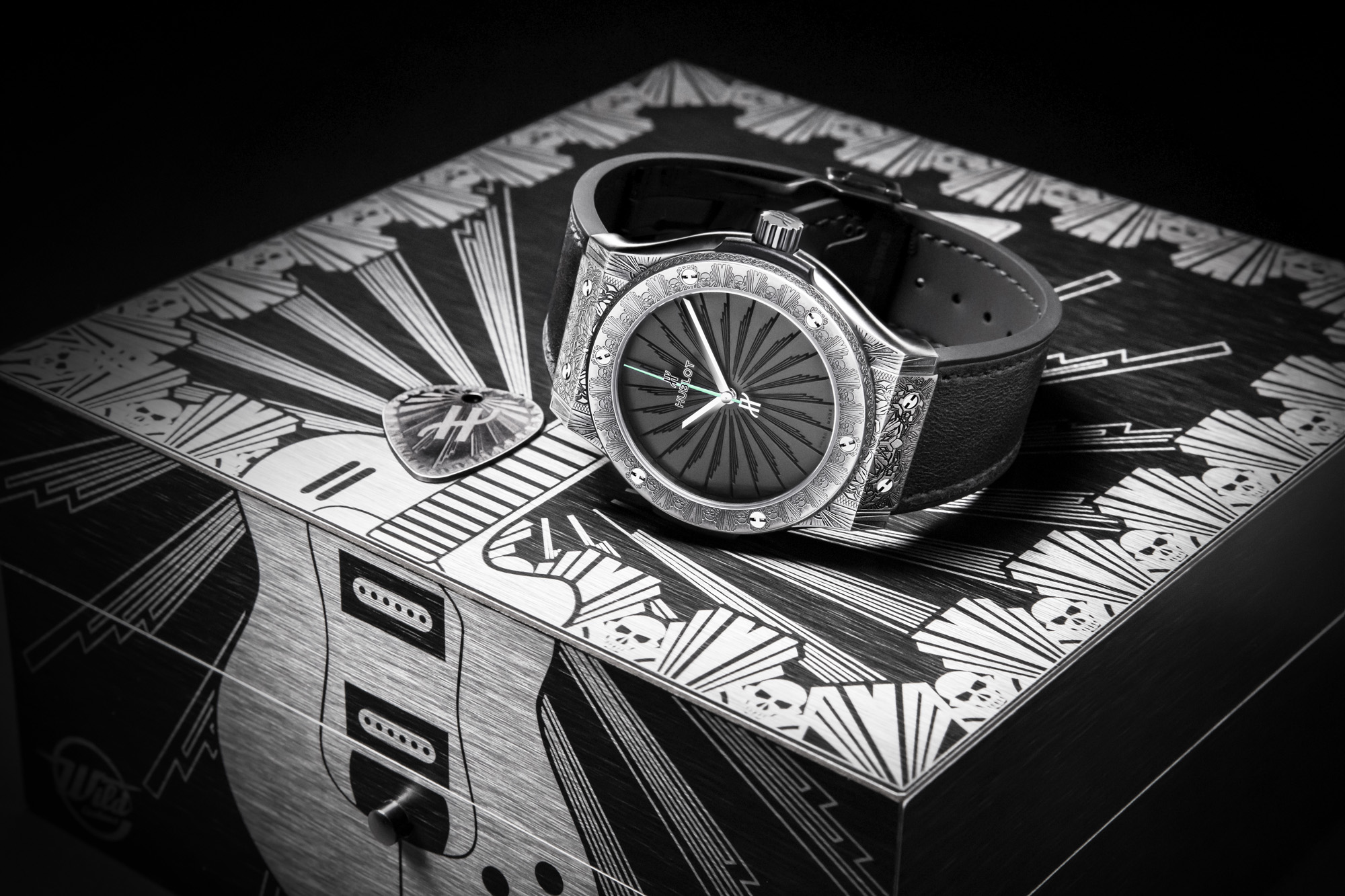 Hublot Classic Fusion Wild Customs Titanium (2).jpg