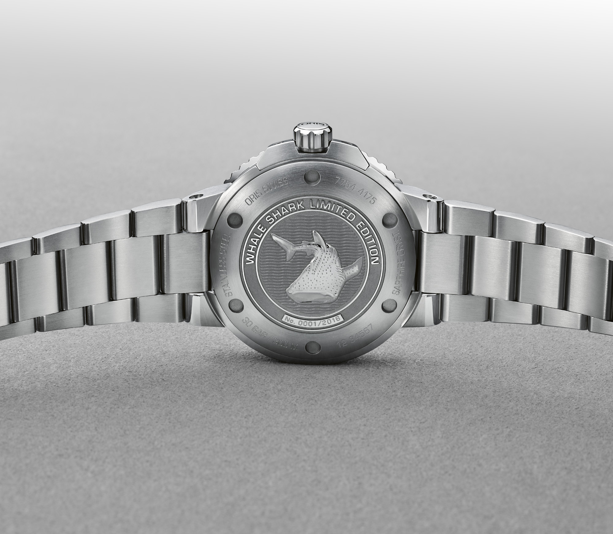 01 798 7754 4175-Set - Oris Whale Shark Limited Edition_Original_12890.jpg