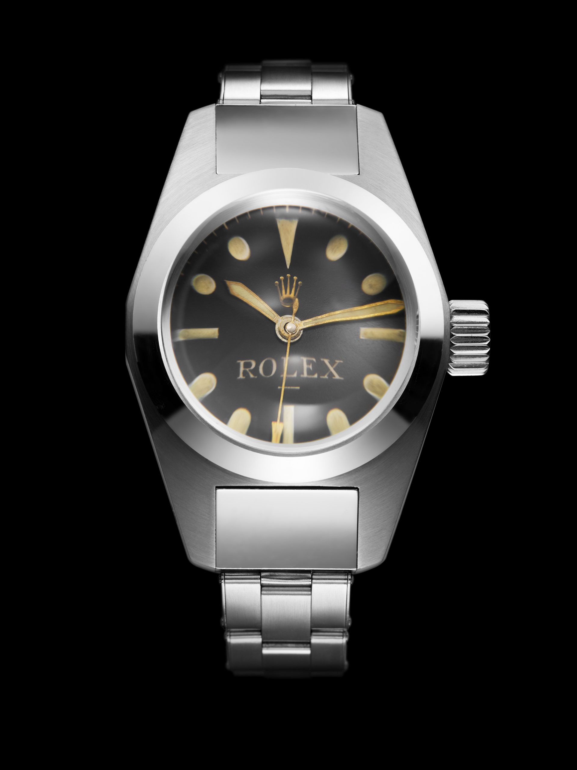 1960 - Affixed to the outside of their bathyscaphe, Trieste, during their voyage into the Mariana Trench in 1960, the experimental Deep Sea Special.