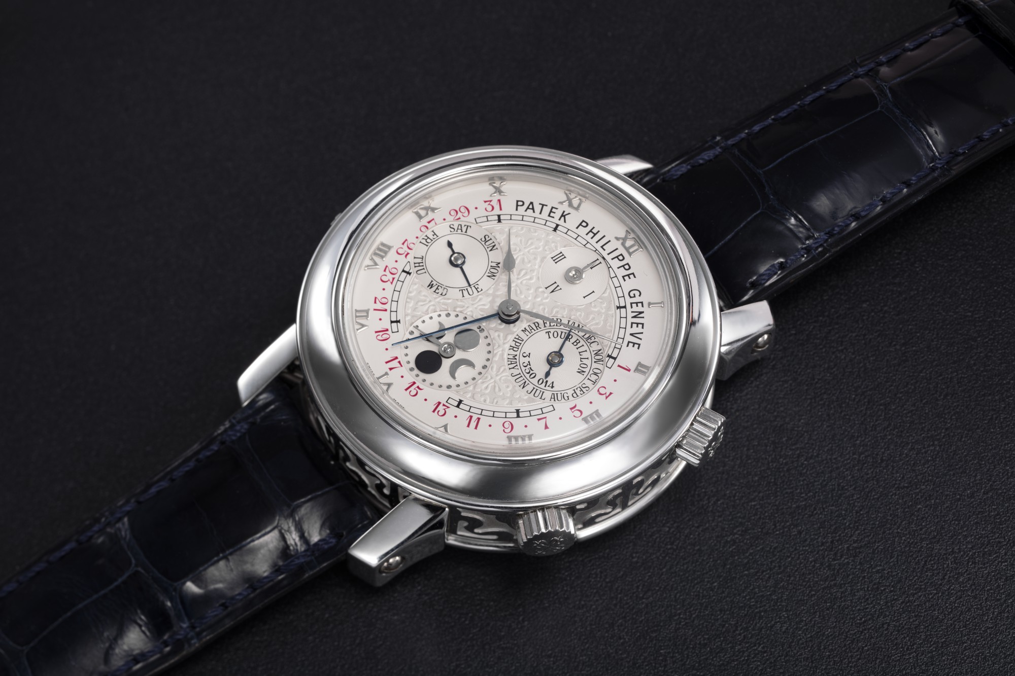Watches Online: Dubai Edit