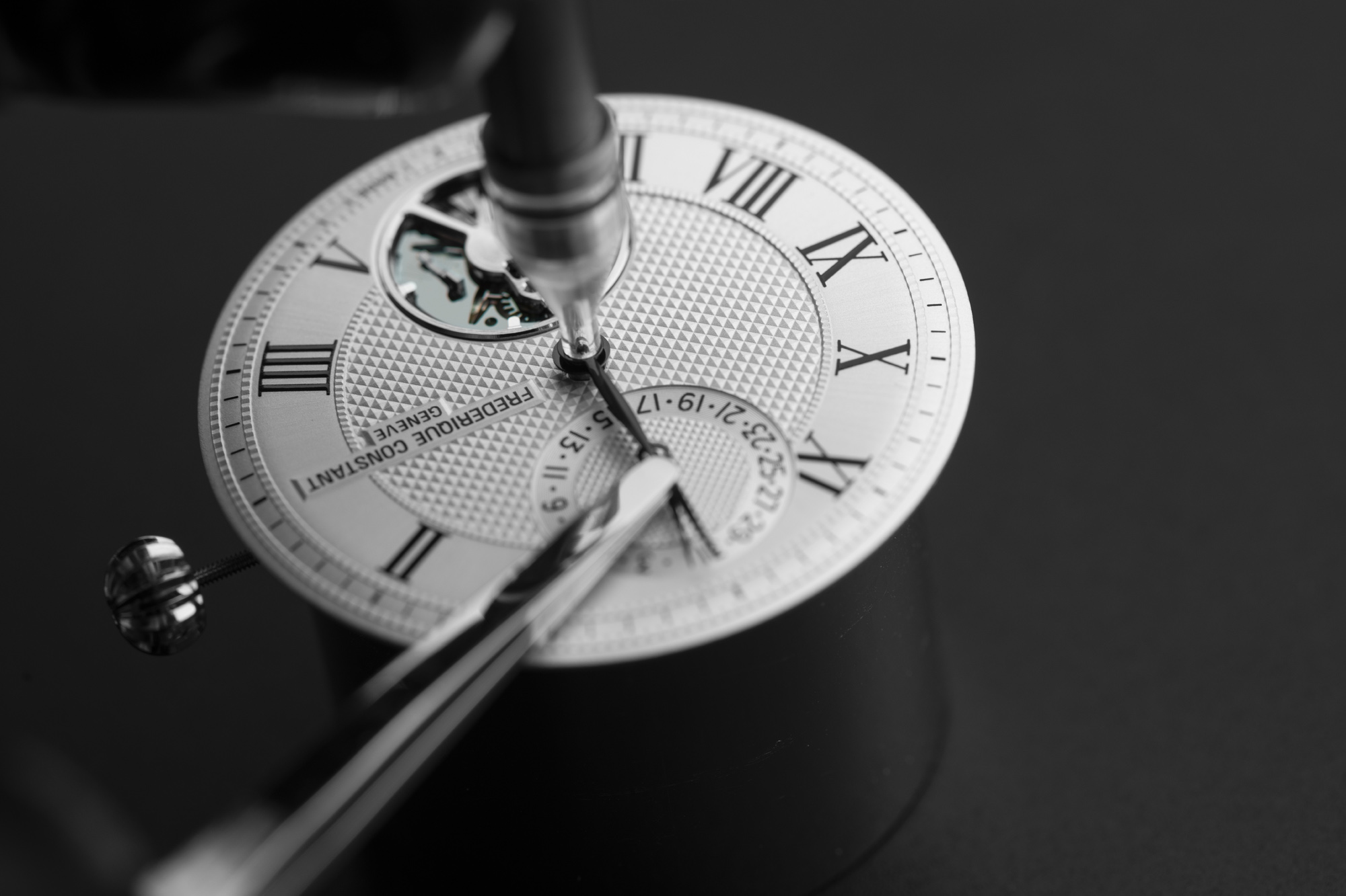 Frederique_Constant_FC-810MC3S6_Photo©Eric_Rossier_Workshop_8_HD.jpg