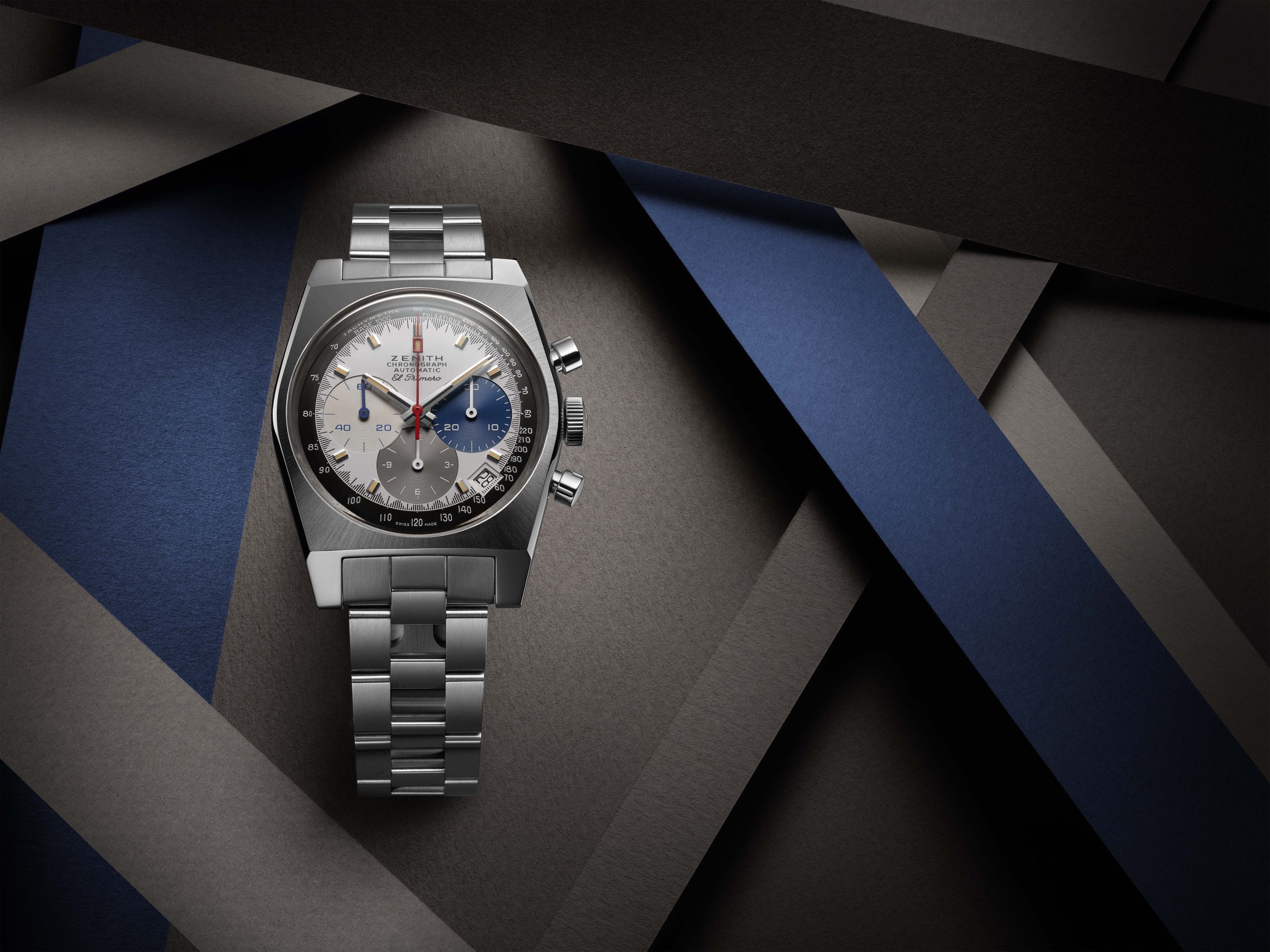 CHRONOMASTER-REVIVAL-A3817_PR.jpg