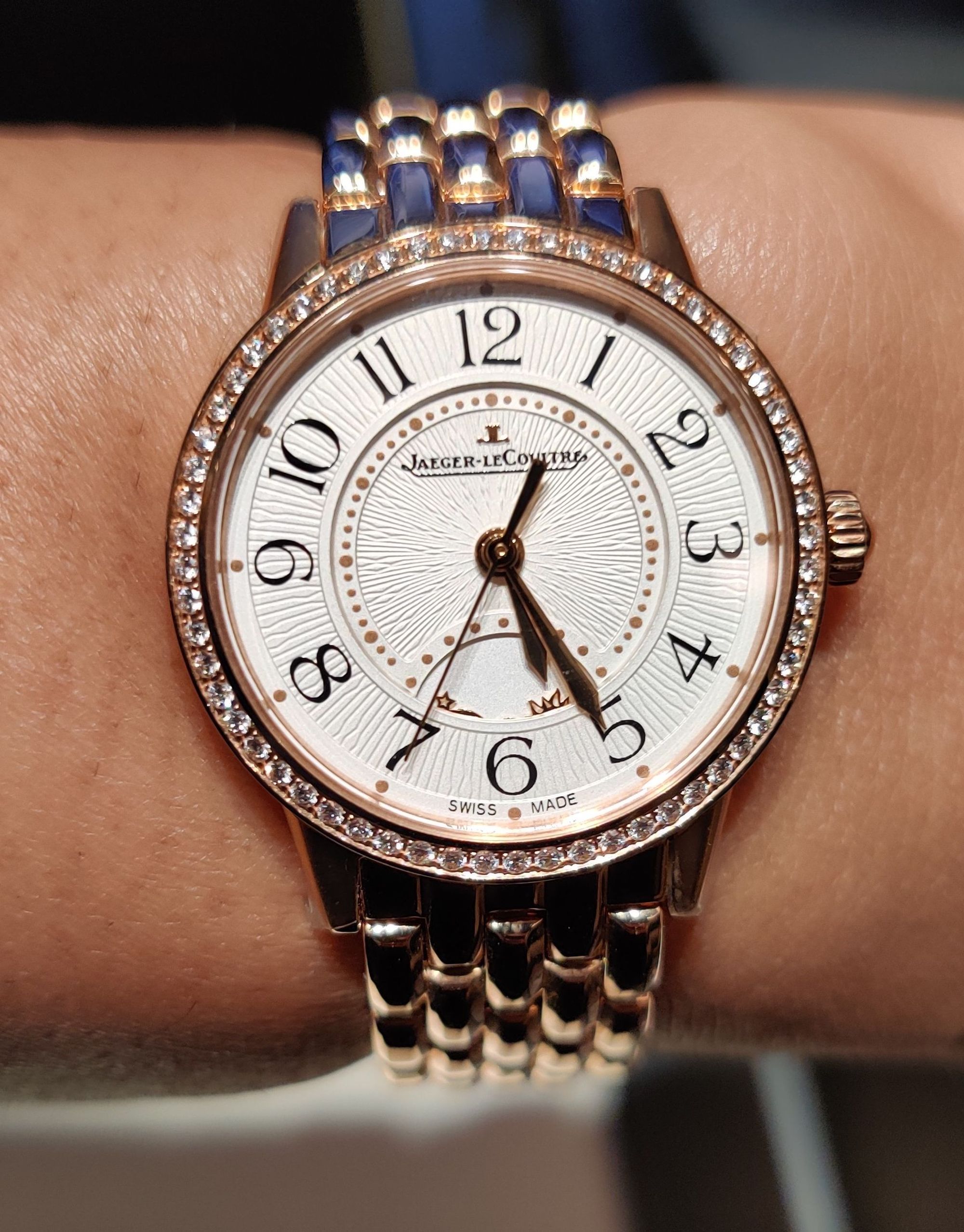 The 29mm Rendez-Vous Classic Night & Day in pink gold.jpg