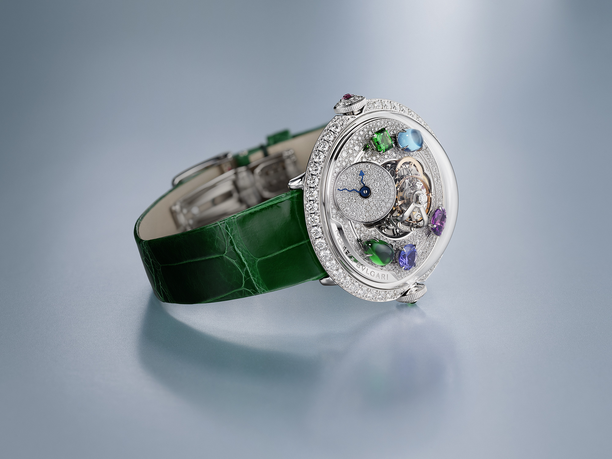 MBandF_FlyingT_Allegra_WG_Lifestyle_Lres.jpg