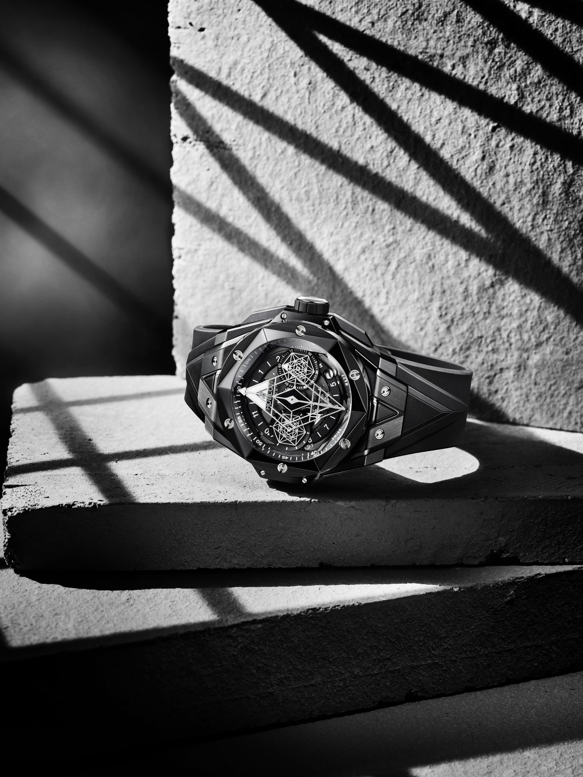Hublot_Big Bang Unico Sang Bleu II Black Magic_418.CX.1107.RX.MXM22 - LS - Vertical - 1.jpg