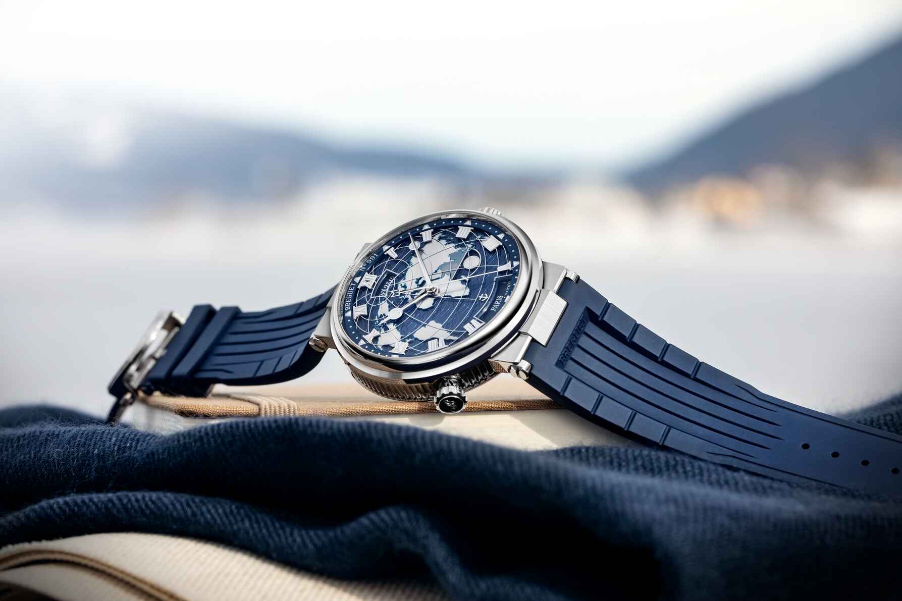Breguet 5557-Marine Hora Mundi.jpg
