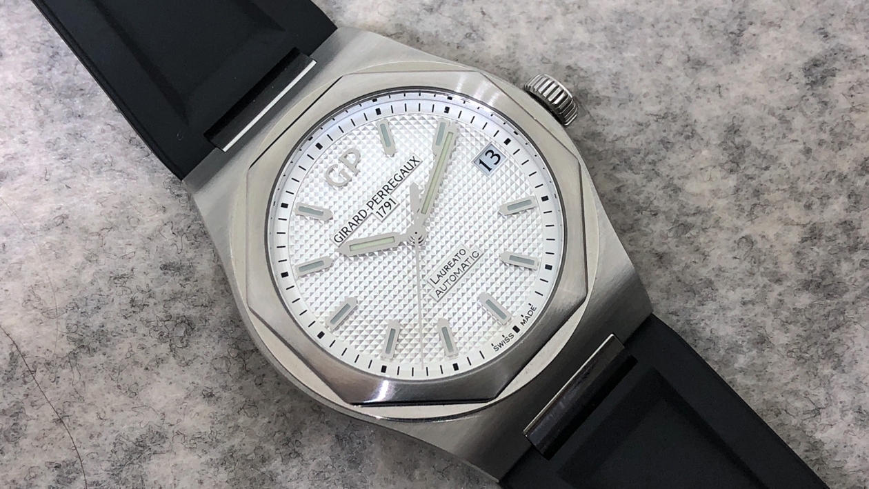 Girard-Perregaux Laureato in Steel