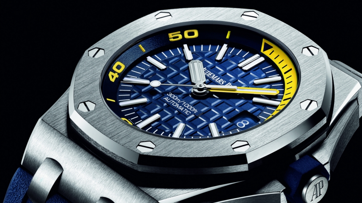 Celebrating color with the Royal Oak Offshore Diver