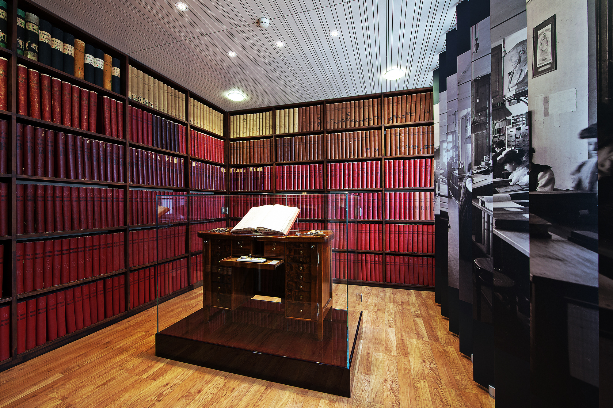 The Archive Room traces the story of every timepiece which was sold in around 800 written records. These pages of history also hold secrets from the era of Agassiz's trading office, from its earliest days in 1867 up until 1969.