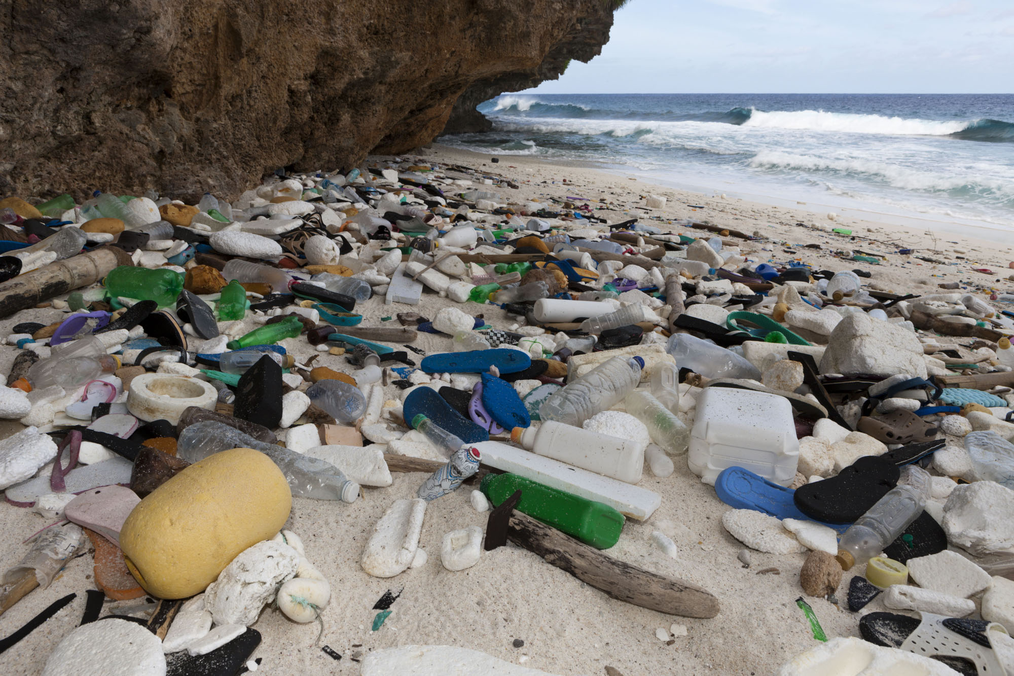 Breitling will play an active role in some of Ocean Conservancy’s initiatives. The company will organize beach cleanups around the globe as part of Ocean Conservancy’s International Coastal Cleanup. It will work in close cooperation with experts to recycle the collected trash in the most effective and ecologically responsible ways. The brand will also invite children to participate in these cleanups, educating them on how they can help restore the health of the ocean and prevent pollution from reaching the beaches and the ocean in the future.