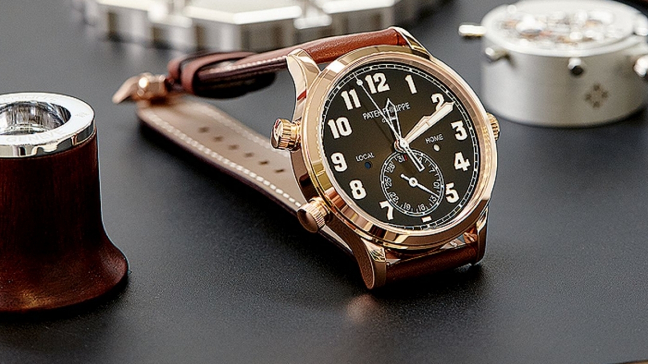 A Test of the Patek Philippe Calatrava Pilot Travel Time