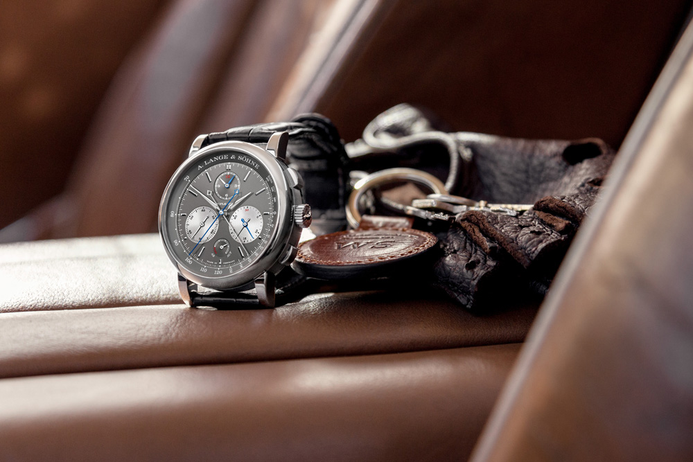 The TRIPLE SPLIT allows comparative time measurements of up to 12 hours – enough to compare the times of two drivers in a Formula 1 race.