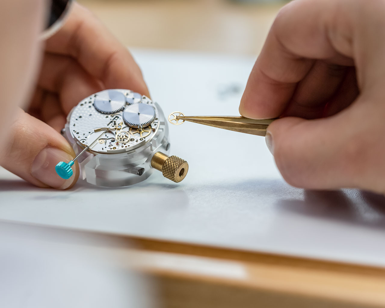 A considerable amount of time is spent in the initial assembly. 