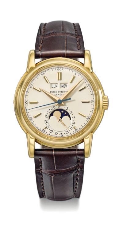 Made in 1959, this watch has been  consigned by the family of the original owner who have kept it in very good condition. It's available with all the paperwork and certificate. This timepiece is one of the firm's rarest perpetual calendars.