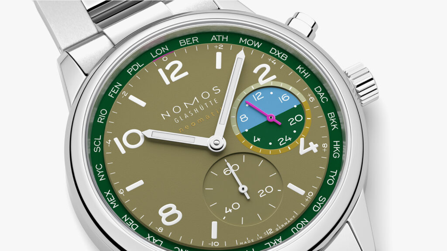 7 new watches that have become vibrant canvases showcasing unique inspirations