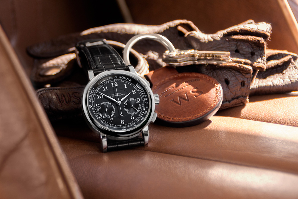 The 1815 CHRONOGRAPH is endowed with column-wheel control, a flyback function and a pulsometer scale.