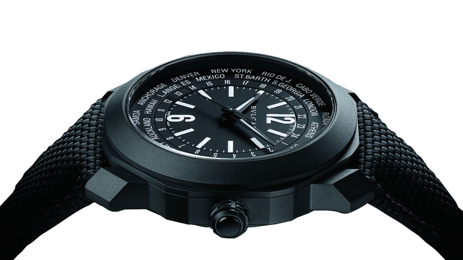 Review: We got our hands on the Bulgari Octo Roma WorldTimer