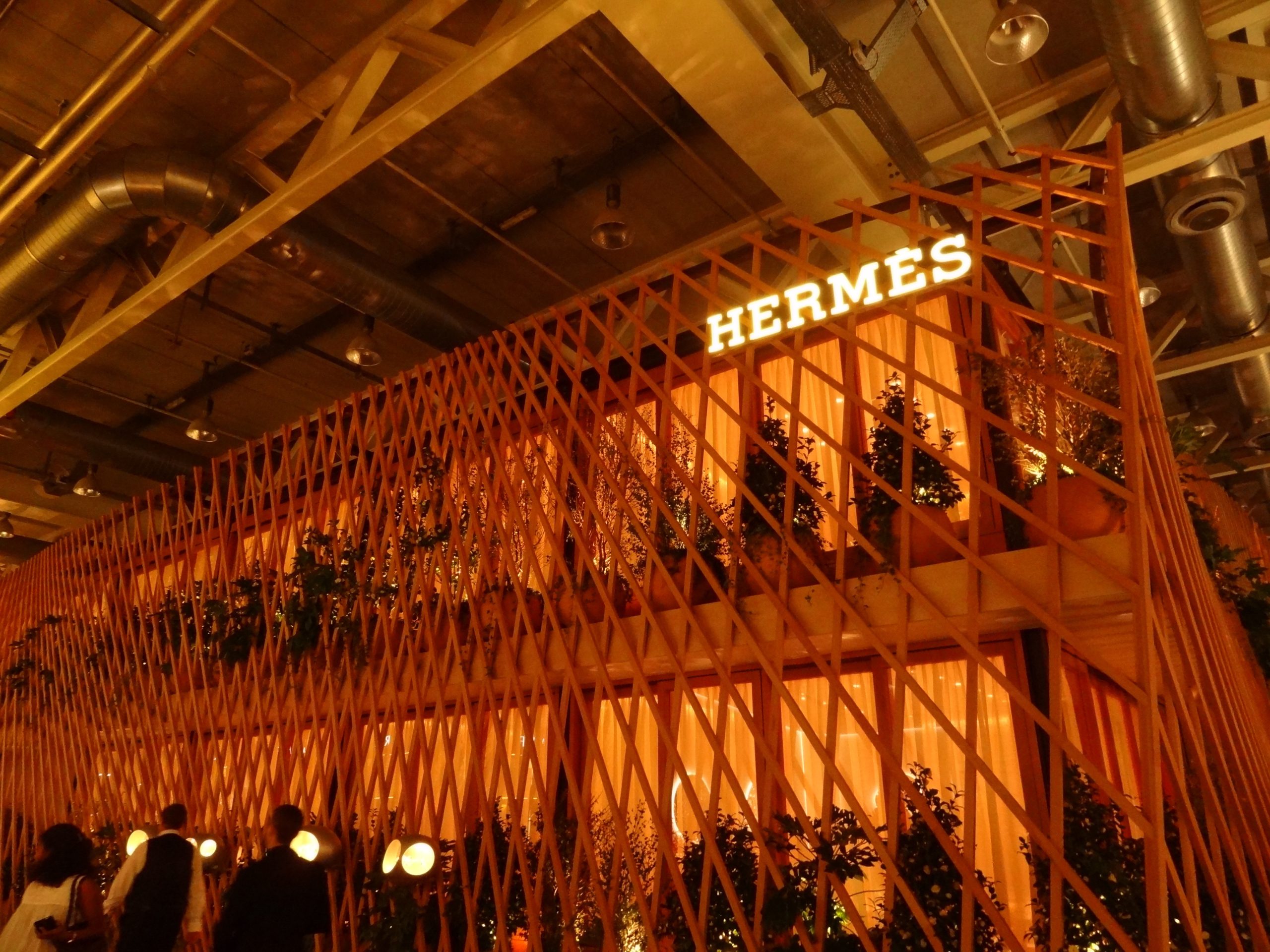 Back to basics, with the earthy Hermes display