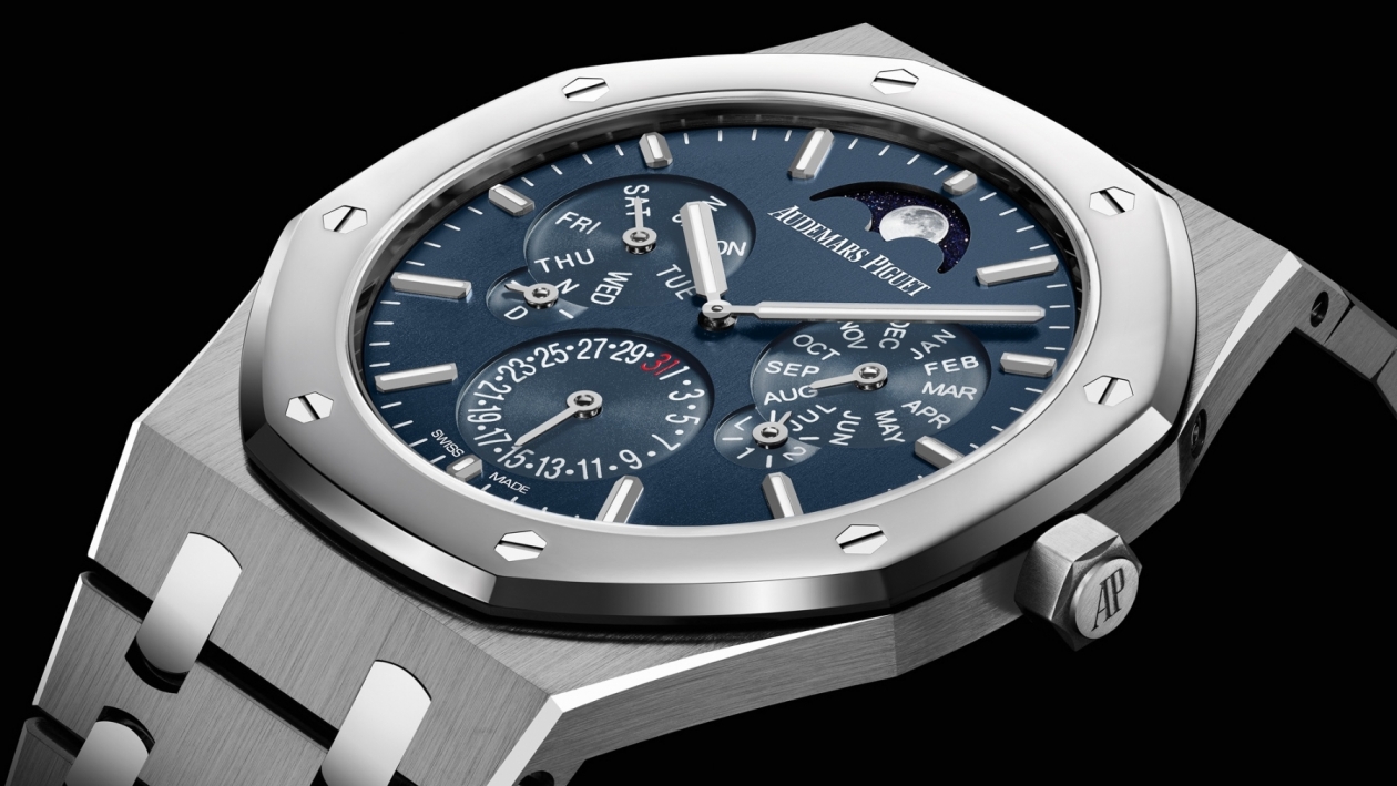 World’s Thinnest Perpetual Calendar