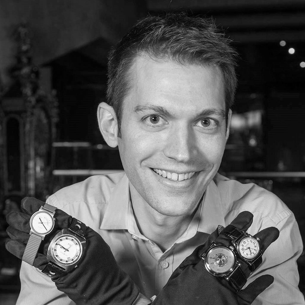 Holder of a doctorate in history, curator-director of the MIH, Musée International d’Horlogerie, La Chaux-de-Fonds