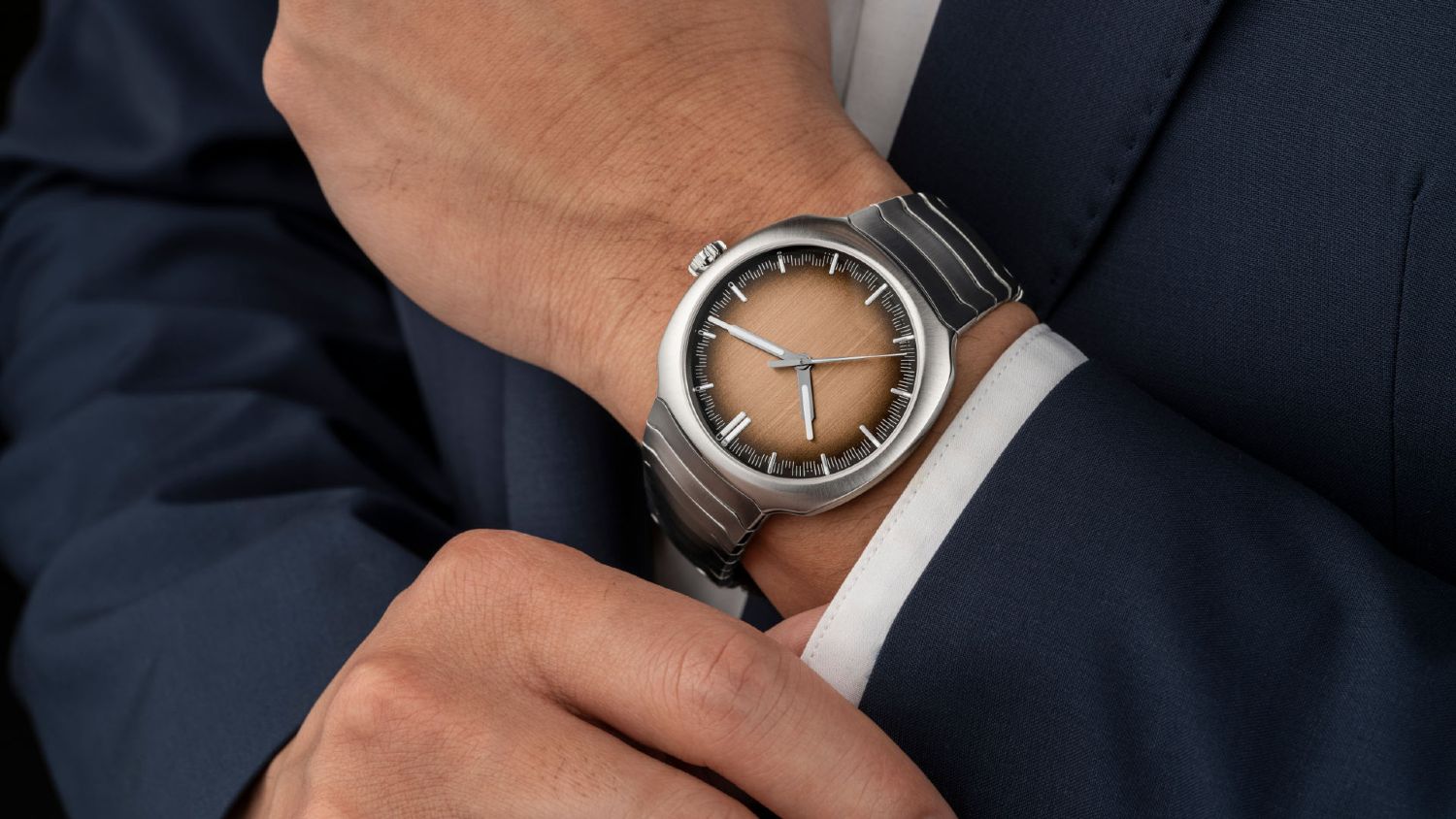 H. Moser & Cie’s Streamliner Centre Seconds Smoked Salmon is for one year only