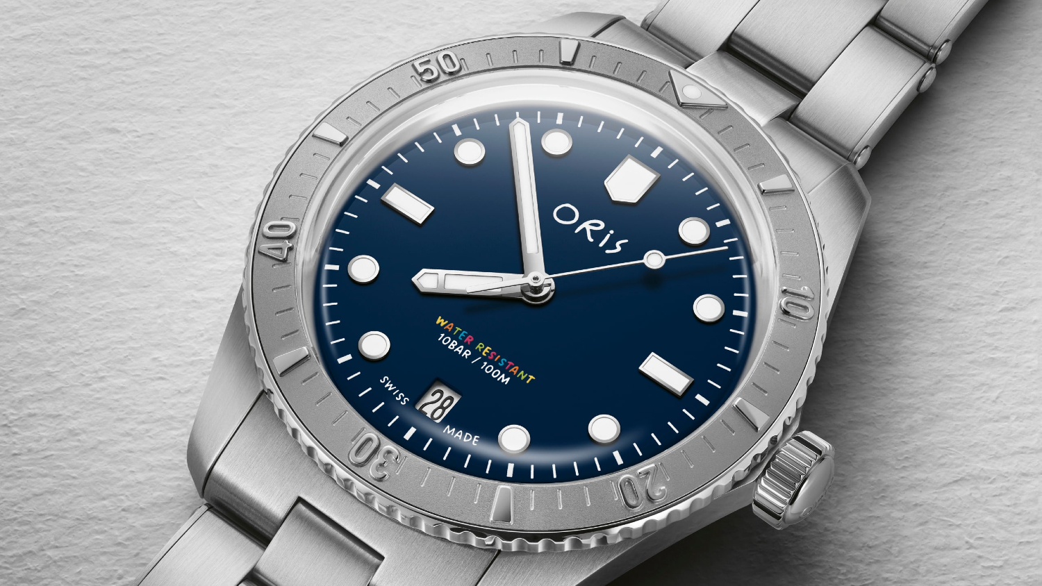 Oris creates a new Divers Sixty-Five with the French professional football league LFP