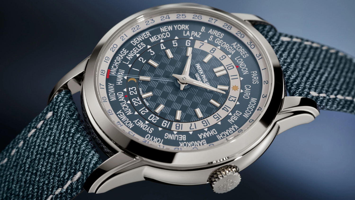 Watches and Wonders 2024: Patek Philippe presents the Golden Ellipse in a metal bracelet and a world timer with a date